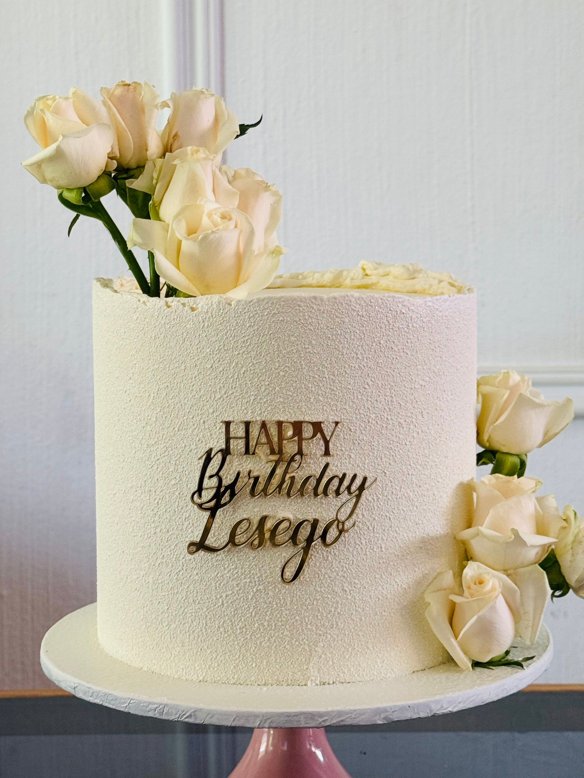 Velour cake texture so soft it’s like eating a dessert cloud wrapped in cozy fabric, yum and plush!